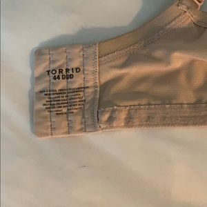 44 DDD torrid balconette